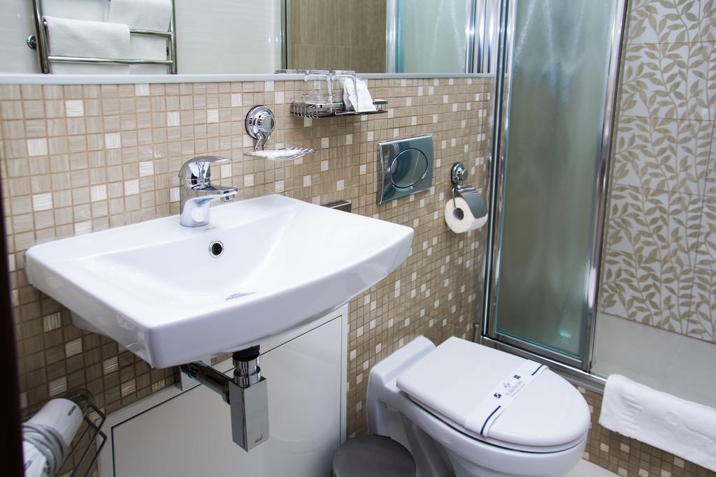Leo Apartment Братислава Экстерьер фото