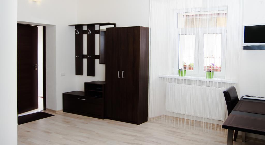 Leo Apartment Братислава Экстерьер фото
