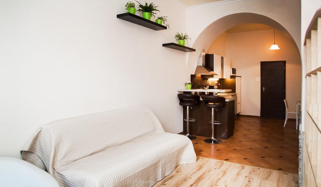Leo Apartment Братислава Экстерьер фото