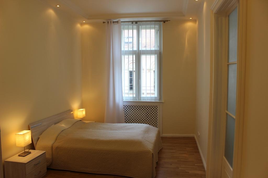 Leo Apartment Братислава Экстерьер фото