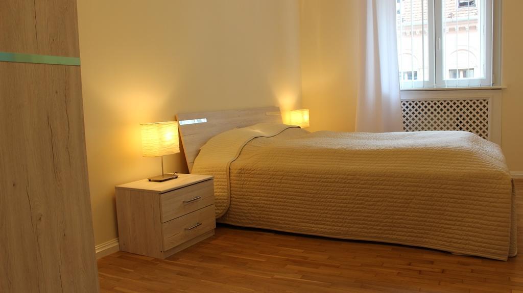 Leo Apartment Братислава Экстерьер фото