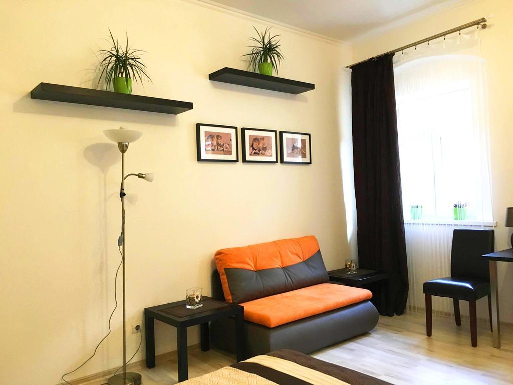 Leo Apartment Братислава Экстерьер фото